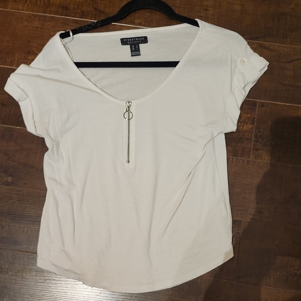 White Top with Zipper Accent